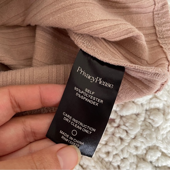 Privacy Please Off the Shoulder Crop Top Mauve (Medium) - Picture 4 of 4